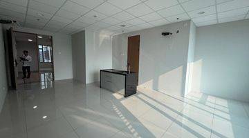 Gambar 5 Ruang Kantor Headquarters Apartment Asia Afrika