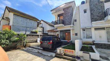 Gambar 1 Rumah Lelang Bank 2 Green Caraka Residence Arcamanik 2 lantai bagus