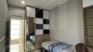 Gambar 4 Rumah Kontrakan Bagus Furnished SHM di Kota Baru Parahyangan, Bandung