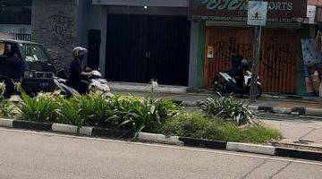 Gambar 2 Ruko 3 Lantai Strategis di Pinggir Jalan Meruta, Jakarta Barat