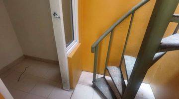 Gambar 4 Rumah 2lt Dijual Area Gading Serpong Omaha