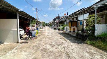 Gambar 2 RUMAH  NYAMAN DI DALAM KOMPLEK PERUMAHAN DI DAERAH KM 7