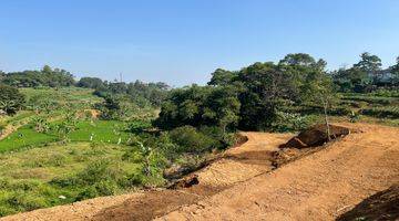 Gambar 2  Tanah di Jln lembah arafah alternatif puncak bogor, Puncak