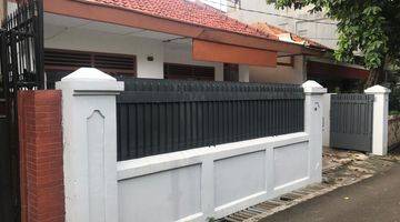 Gambar 1 Dijual 4 Bedroom Rumah di Tebet Barat Dalam