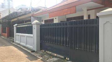 Gambar 2 Dijual 4 Bedroom Rumah di Tebet Barat Dalam