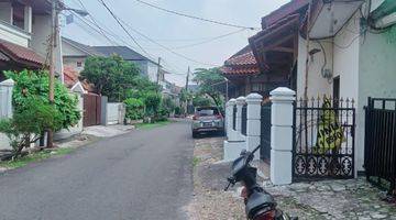 Gambar 2 Dijual Murah 4 Bedroom Rumah di Tebet