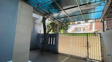 Gambar 2 For Sale 4 Bedroom House in Jagakarsa