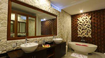 Gambar 2 Villa  Two Bed Room With Pool And Stylish Interior . Furnished