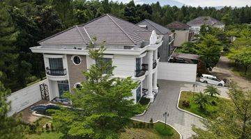 Gambar 1 Rumah Mewah Dengan Kolam Renang Outdoor 5 Menit Dari Exit Tol Di Sentul City