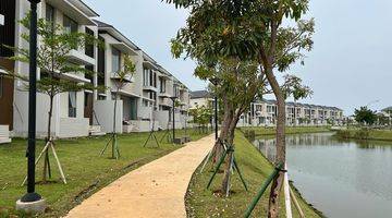 Gambar 2 Rumah 2,5 Lantai Luas 10x25 250m2 Type 4+1kt Cluster Riverside Pik Pantai Indah Kapuk