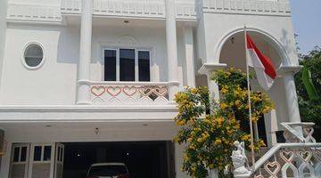 tampak depan dijual rumah florence kuda laut