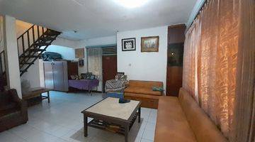 Gambar 3 Dijual 1 Unit Rumah Lama 2 Tingkat di Kemandoran, Keb Lama, Jak Sel