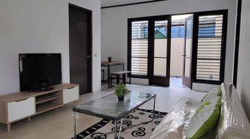 Gambar 3 Disewakan Rumah 2 Lantai di Taman Pattaya Lippo Karawaci Fully Furnished Baru Renovasi Masih Fresh