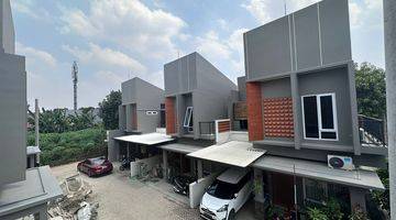 Gambar 5 Rumah Ready Siaphuni Modern Minialis 2lantai di Mampang Depok