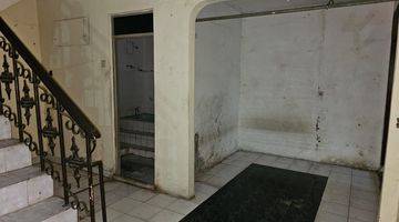 Gambar 3 Rumah Tua Butuh Renovasi di Reni Jaya Pamulang Jual Cepat! 