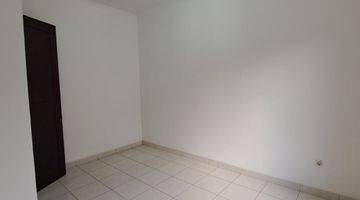 Gambar 3 Dijual Rumah Siap Huni 2 Lantai Minimalis Modern Semi Furnished 