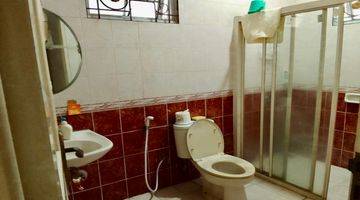 Gambar 3  Rumah Hook/Kuldesak Semi Furnished SHM di Cibubur, Kota Wisata