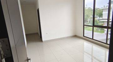 Gambar 4 Rumah 2 Lantai Unfurnished di Summarecon Bandung, Bandung