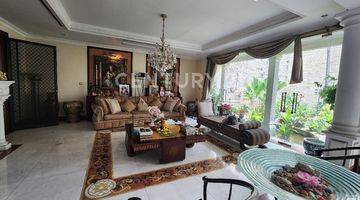 Gambar 1 Partially Furnished, Rumah Mewah 2 Lantai + Basement Dekat Grand Indonesia, Rumah Di Menteng