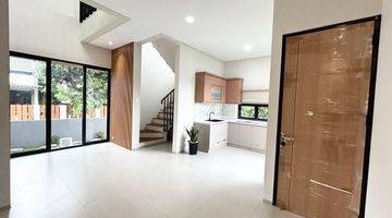 Gambar 4 Jual Rumah Baru Posisi Hoek Minimalis Modern Di Nusaloka Bsd City