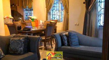 Gambar 2 Rumah Bagus 2 Lantai SHM Furnished Utara Taman Himalaya