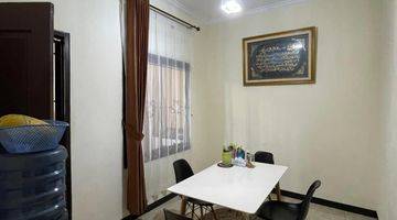 Gambar 5 Di Jual !

rumah  2 Lantai Di  Town House Di Gedong, Pasar Rebo Nempel  Tb. Simatupang ..jakarta Timur