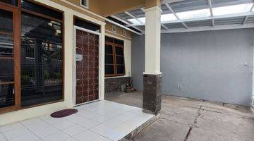 Gambar 1 Disewakan Rumah Nyaman Full Renov di THI Taman Holis Indah