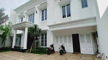 Gambar 1 LUXURY HOUSE  PONDOK INDAH