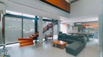 ruang tamu rumah furnish dalam cluster modern