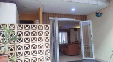 Gambar 5 Dijual cepat rumah 4 kamar tidur 3 lantai full furnished siap huni di Kota Wisata 3