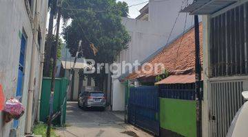 Gambar 1 MANGGA BESAR RUMAH TUA DALAM GANG BUNTU