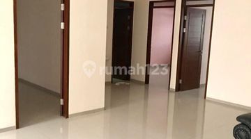Gambar 2 Disewakan Rumah siap Huni di Taman Holis Indah 2 lantai bagus 