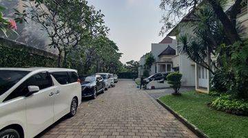 Gambar 3 7 Unit Rumah Dalam Town House Di Pejaten