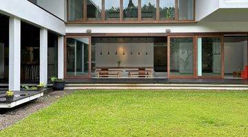 Gambar 2 Rumah design by andra martin siap huni di pondok indah