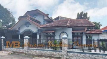 Gambar 1 Dijual Rumah Luas Furnished di Medan Johor Lokasi strategis