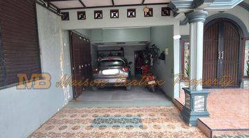 Gambar 3 Dijual Rumah Luas Furnished di Medan Johor Lokasi strategis