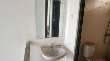 Gambar 5 Dijual Rumah 2 Lantai Bagus Unfurnished Cluster Shinano, Cakung, Jakarta Timur, 028