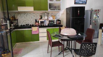 Gambar 4 Dijual Rumah 2 Lantai Semi Furnished Cluster Aralia, Harapan Indah, Bekasi, 004