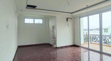 Gambar 5 Dijual Rumah Mewah The Central Boulevard Sukajadi Batam Centre Ada Kolam Renang Pribadi.. 