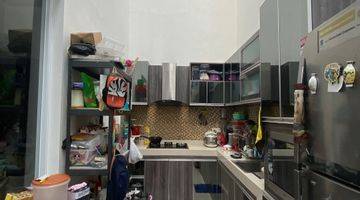 Gambar 5 Dijual Rumah Bagus Dan Murah Di Tanjung Duren, 3 Lantai, Furnished