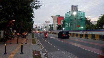 Gambar 1 RUMAH KANTOR STRATEGIS PINGGIR JALAN RAYA DI RAWAMANGUN