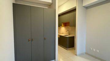 Gambar 3 Disewakan Apartemen Taman Anggrek Residences Studio Semi Furnish