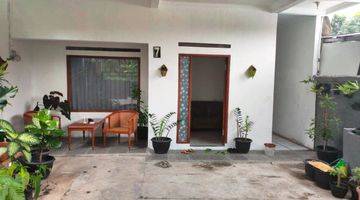 Gambar 4 Rumah 2 Lantai Sayap Dago Bandung