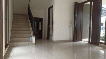 Gambar 2 Rumah 2 Lantai Cluster Btari Summarecon Gedebage Bandung