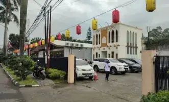 Gambar 2 Ruang usaha di Jl. Menteng Raya, Tangerang Selatan 2081 M Bagus SHM