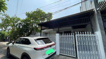 Gambar 1 Rumah 2 Lantai Bagus Unfurnished SHM di Parkit, Tangerang Selatan