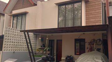 Gambar 1 Rumah 2,5lt Townhouse Besar Jln Masuk 3 Mobil Furnished No Banjir