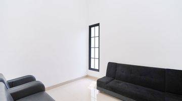 Gambar 2 Rumah SHM Ready Furnished dekat Mall dan Sekolah di Bekasi Bebas Banjir J22043