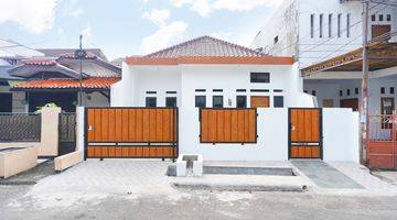 Gambar 1 Rumah LT 137 Hadap Selatan 10 Menit ke Mall Bintaro Jaya Xchange Siap KPR J23658