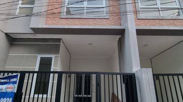 tampak depan dijual rumah baru di tanjung